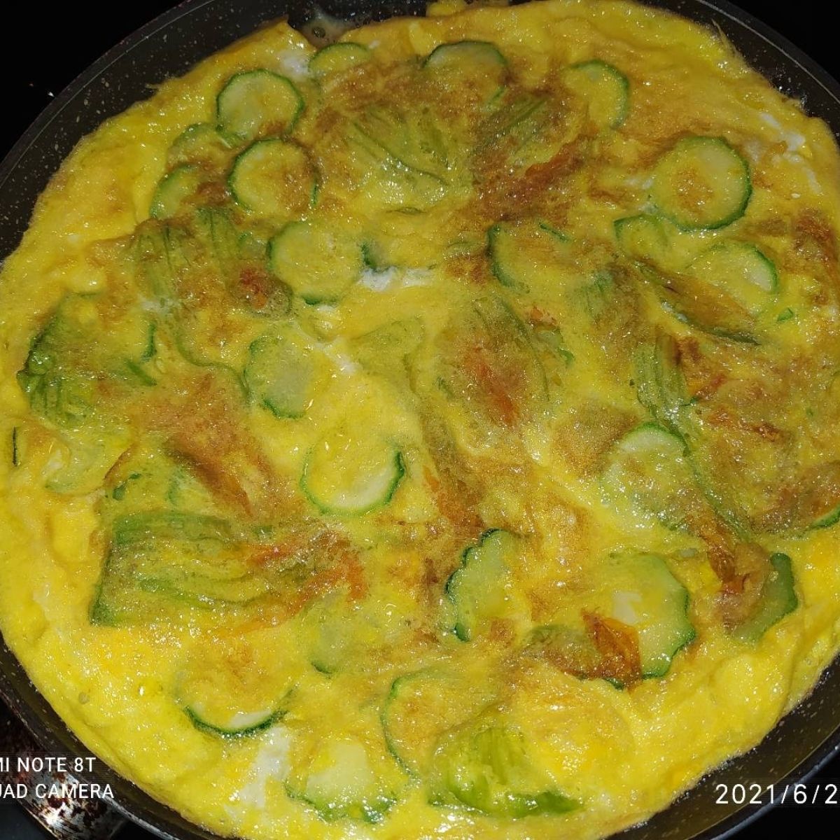 Frittata di zucchine e fiori