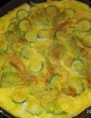 Ricetta Frittata di zucchine e fiori di @nonnacinziachef