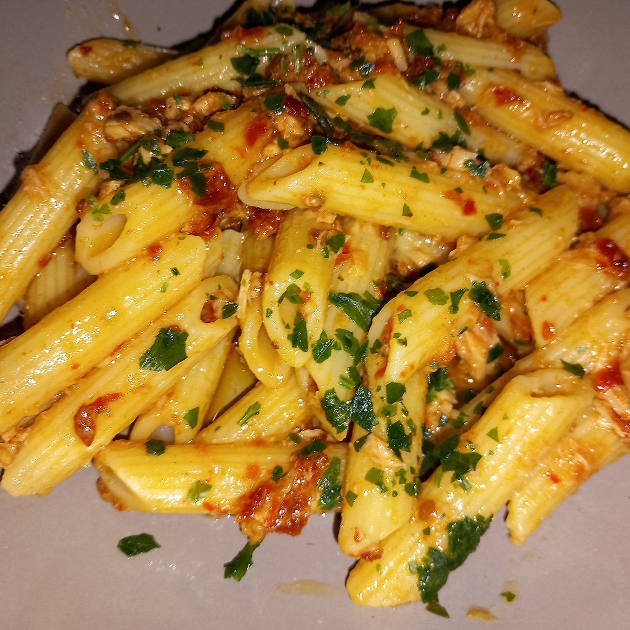 Penne Garofalo al pesto e tonno