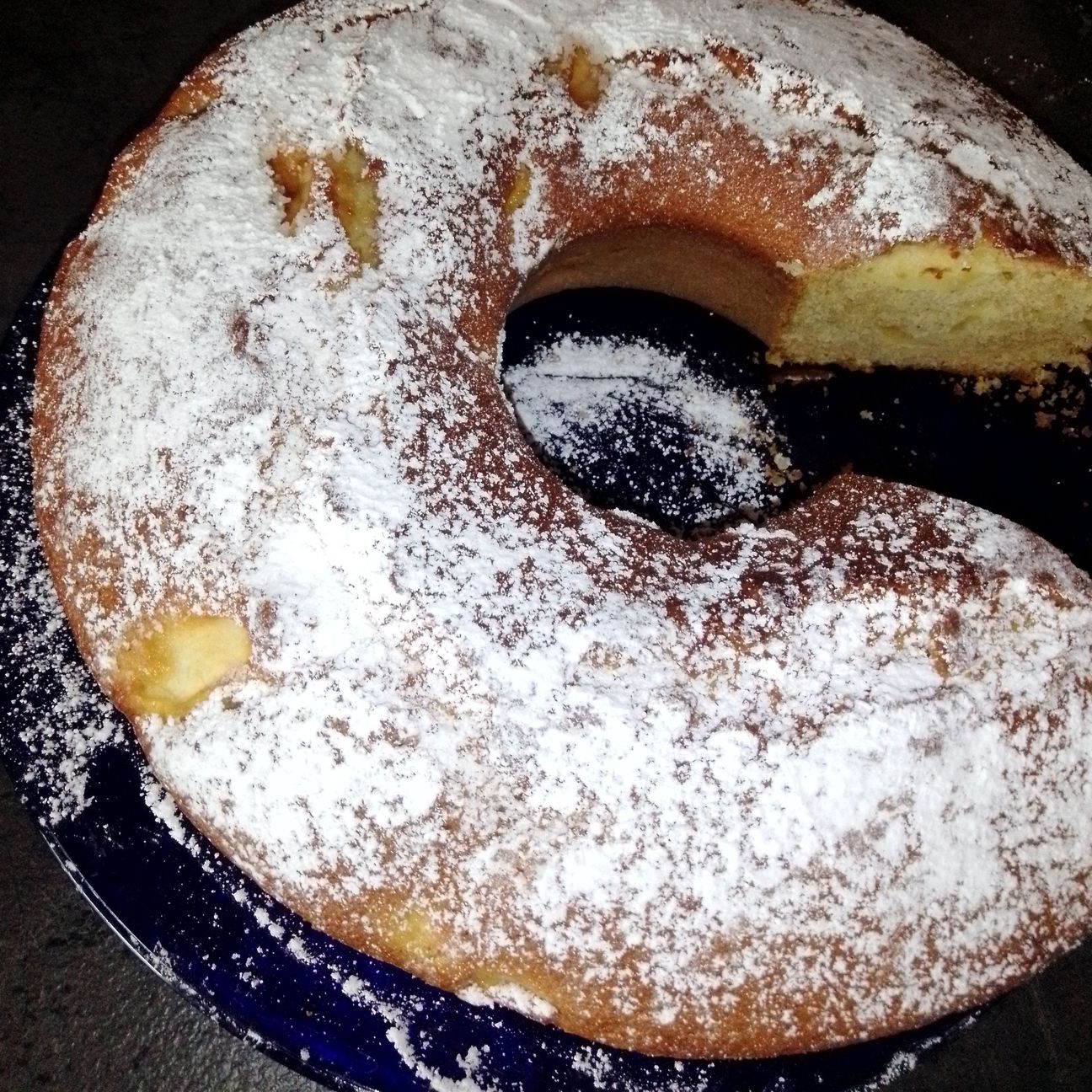 Ciambellone classico con le mele