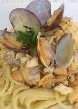 Ricetta Spaghetti con vongole e taralli