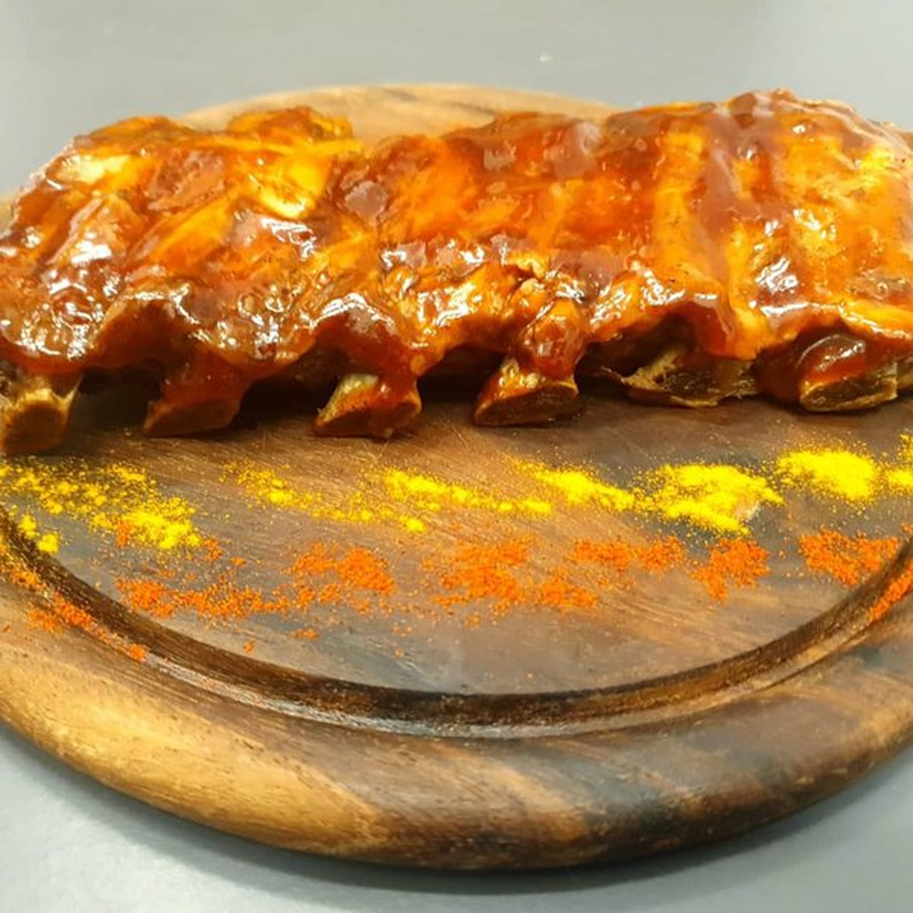 Costine di maiale al forno con salsa barbecue