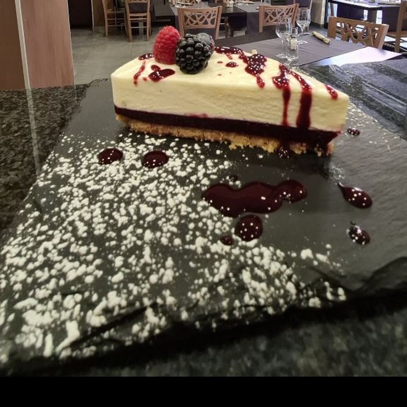 Cheesecake invertita ai frutti di bosco