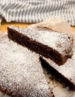 Ricetta Torta caprese senza lattosio di enzimaincazzato