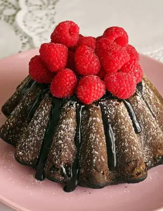 Ricetta Bundt Cake al cioccolato e lamponi di dolcidamatti