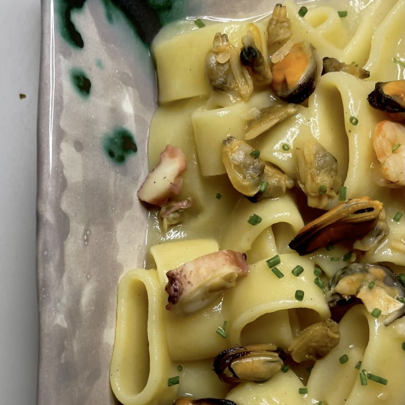 Pasta ,crema di patate e frutti di mare