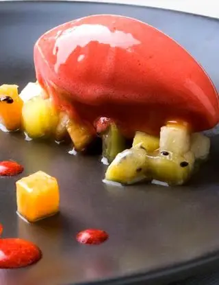 Ricetta Sorbetto alla fragola con mostarda di frutta di martina_derosa_chef