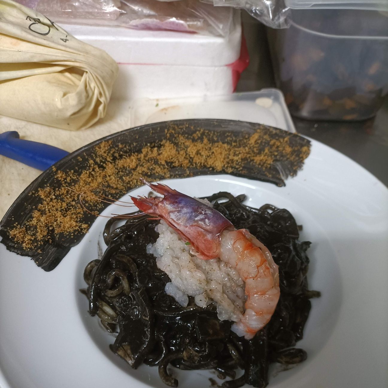 Nero di seppia con tartar di gambero