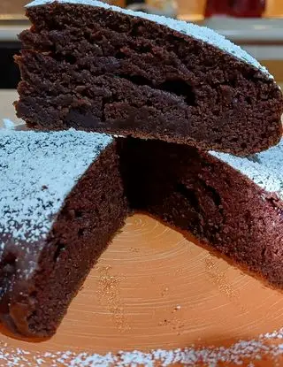 Ricetta TORTA CON KEFIR AL CACAO
(senza uova e senza lievito) di lacucinadiLiu