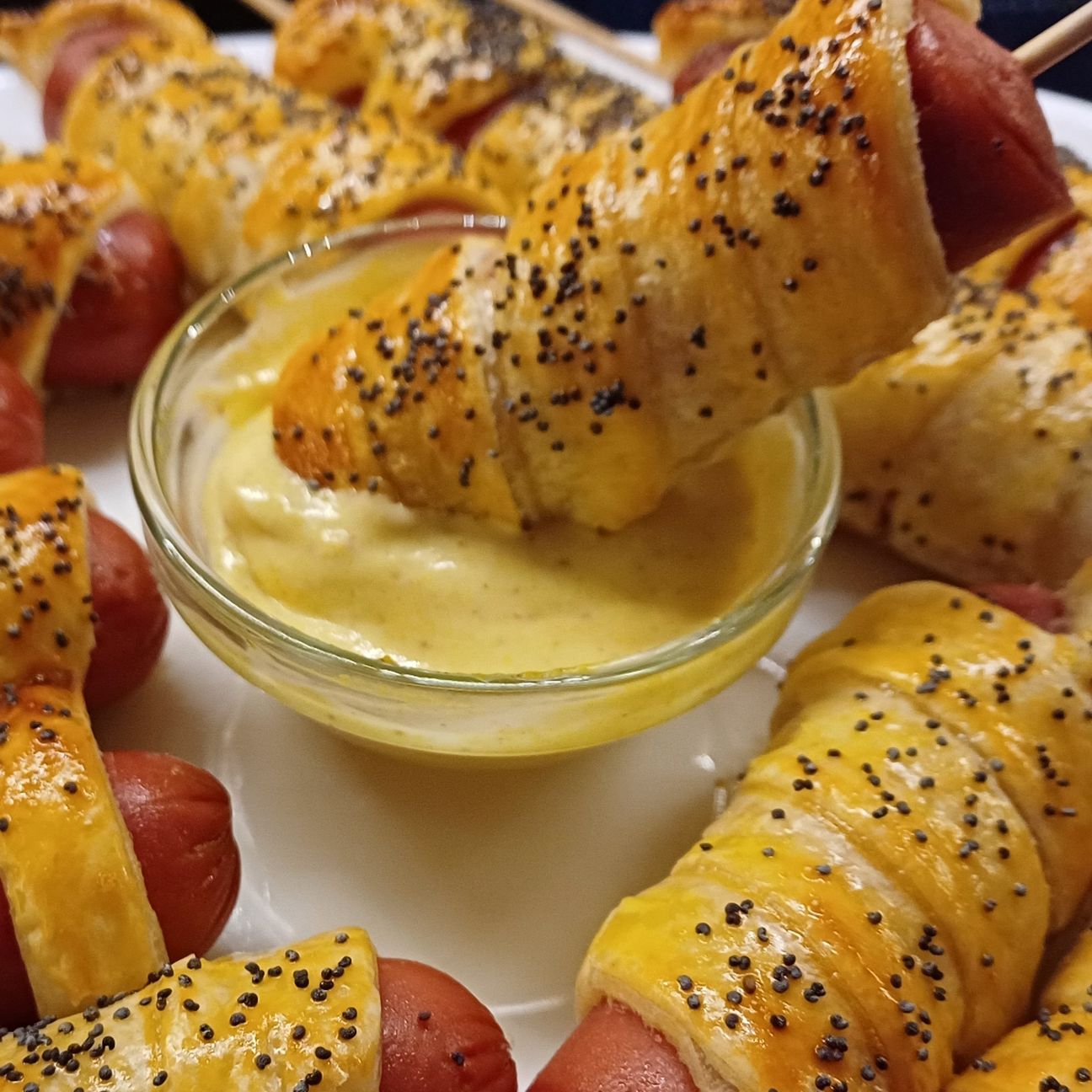 Spiedini di WURSTEL con pasta sfoglia