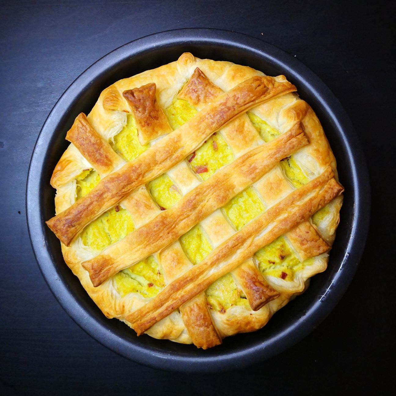 Crostata salata con broccolo, speck e pecorino