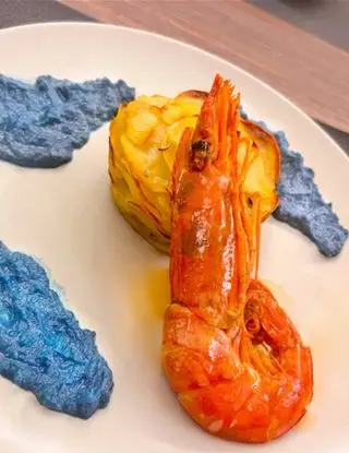 Ricetta Gamberi argentini flambé e millefoglie di patate.. nel blu.. dipinto di blu di ipasticcidililyeteo