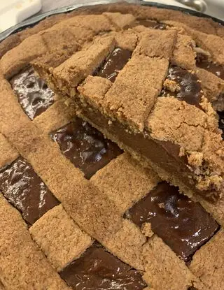 Ricetta Crostata biscottosa alla crema di nutella  di Ricettedalsaporesemplice