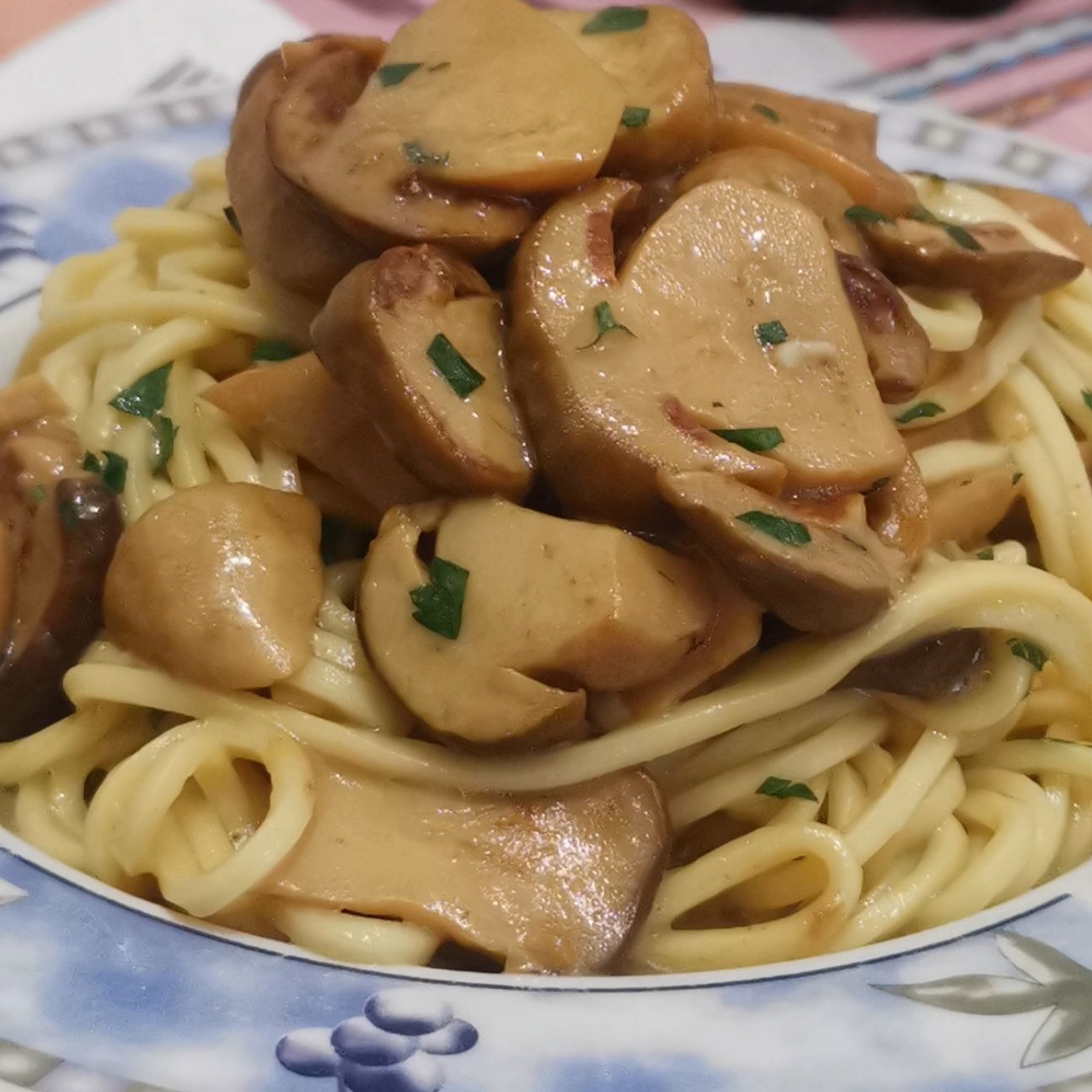 Tagliolini con funghi porcini