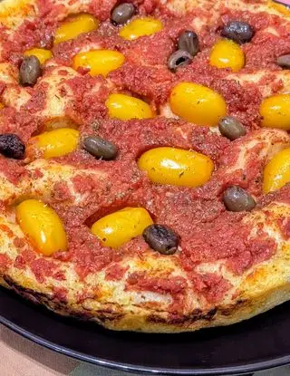 Ricetta Focaccia con pomodorini gialli e olive taggiasche di fra.francesca2377
