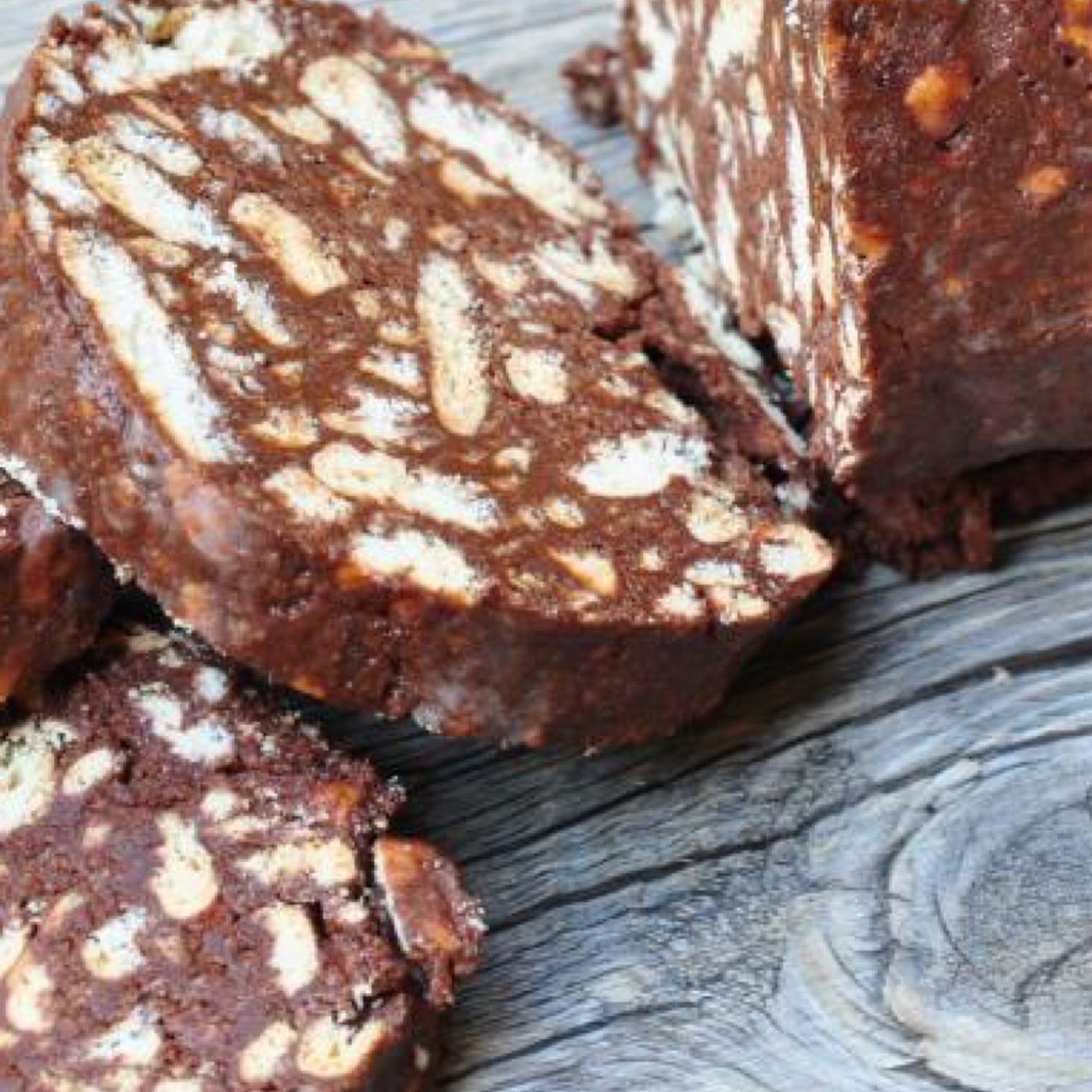 Salame al cioccolato sobrio