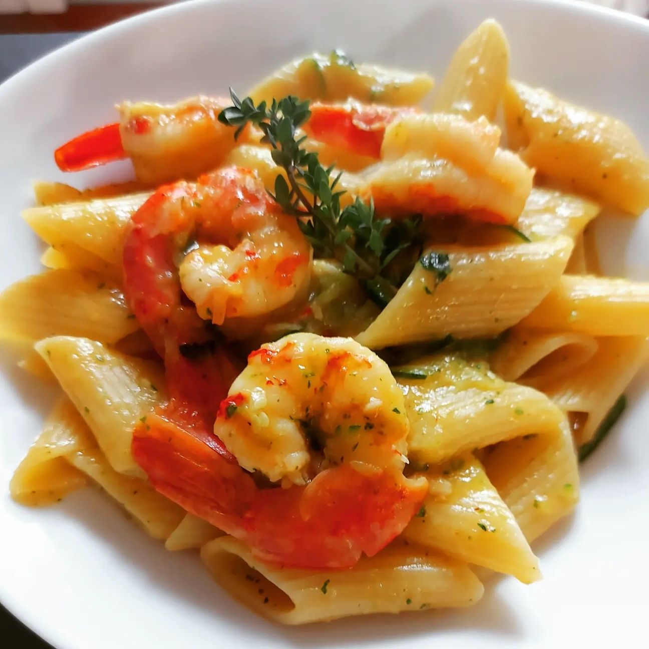 Pennoni con bisque di mazzancolle e zucchine