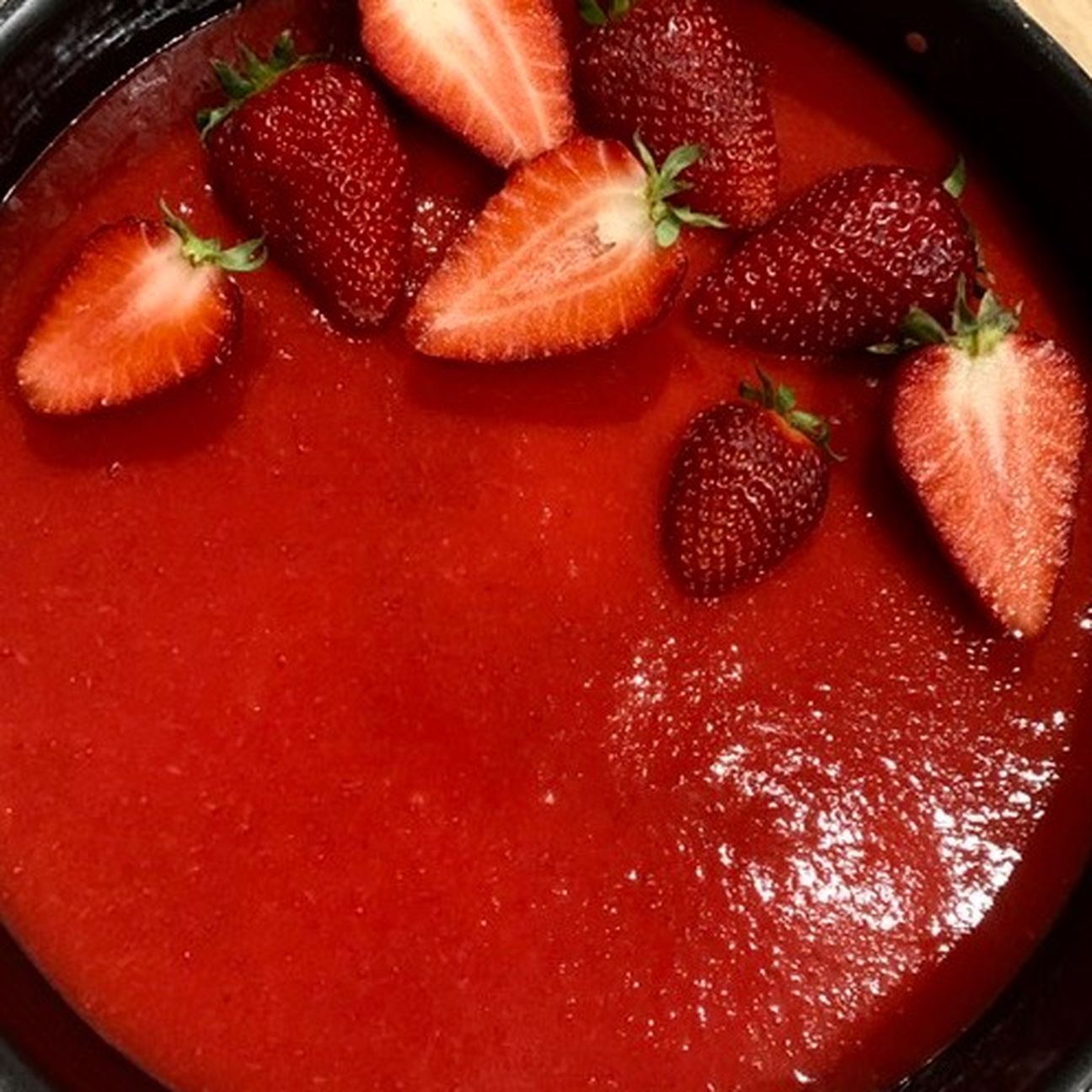 Cheesecake alle fragole senza gelatina.