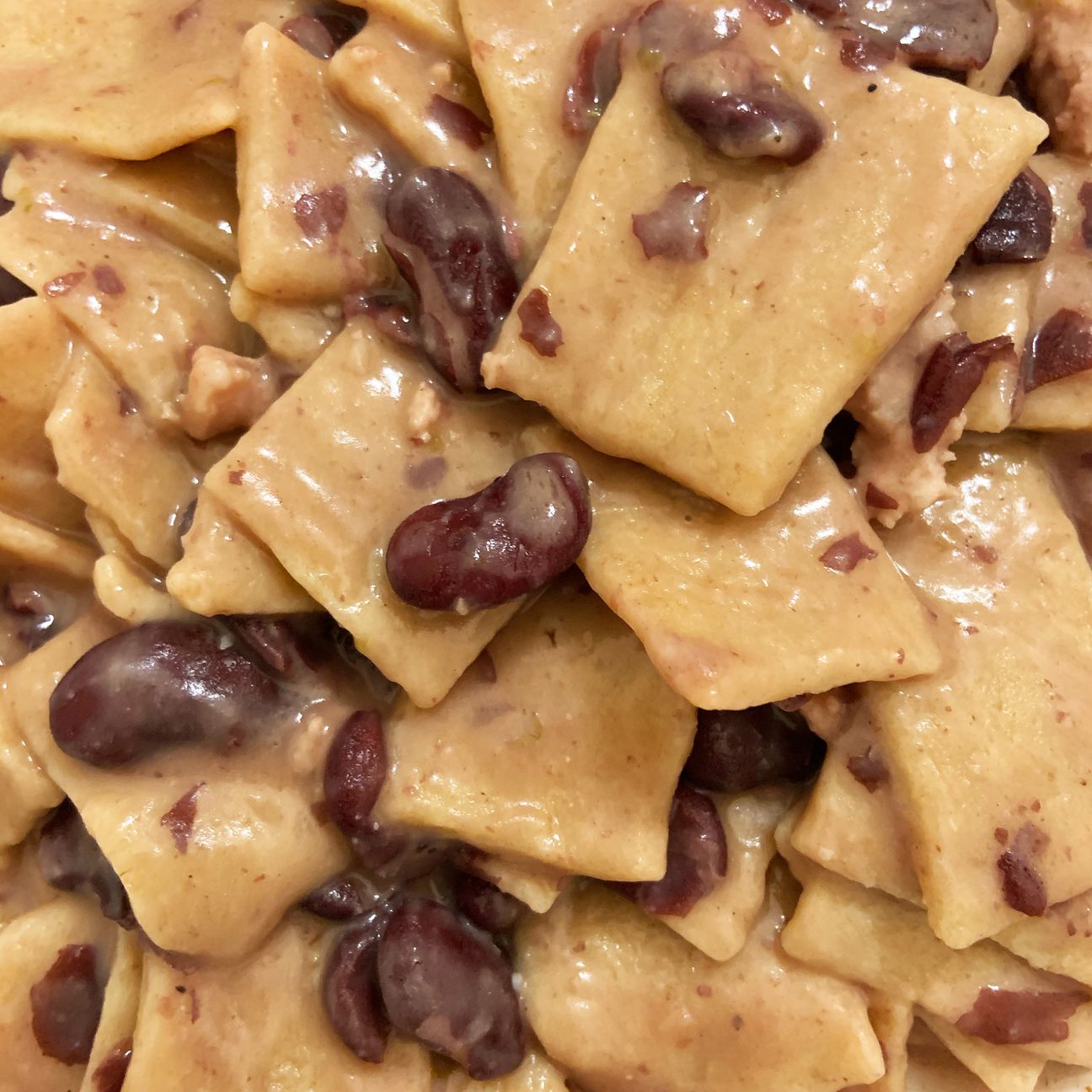 Maltagliati fagioli e salsicia