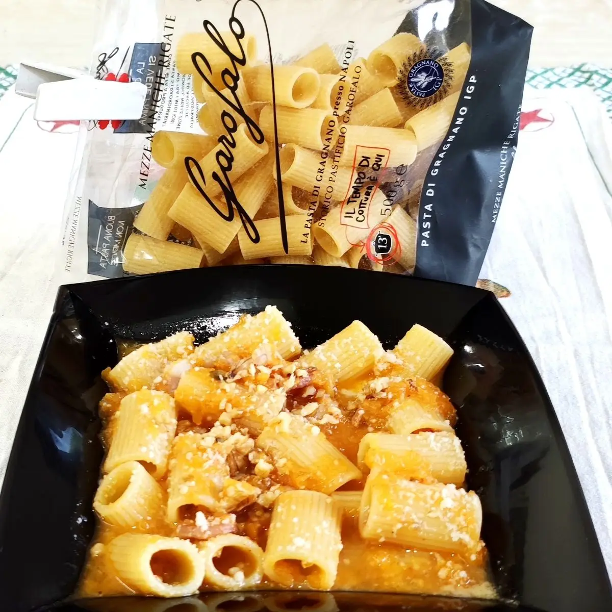 Ricetta Pasta Garofalo con crema di zucca, pancetta affumicata e granella di noci. di ilninotto