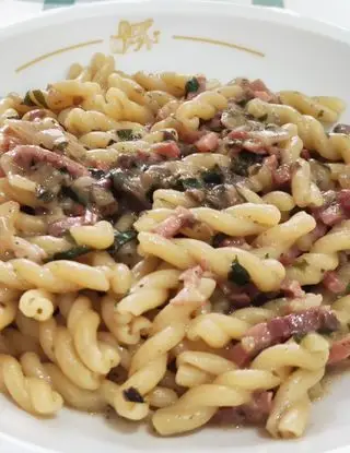 Ricetta Pasta con speck rucola e crema di porcini di ilninotto
