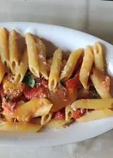 Ricetta Penne con pomodorini gialli e Rossi.