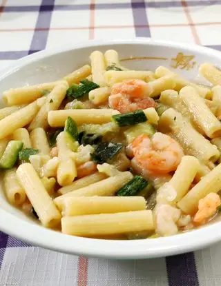 Ricetta Pasta gamberetti e zucchine di ilninotto