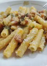 Ricetta Pasta con pancetta, rucola e crema di zucca.