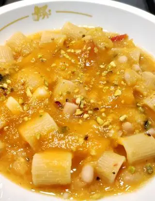 Ricetta Minestra con crema di zucca fagioli e pistacchi di ilninotto