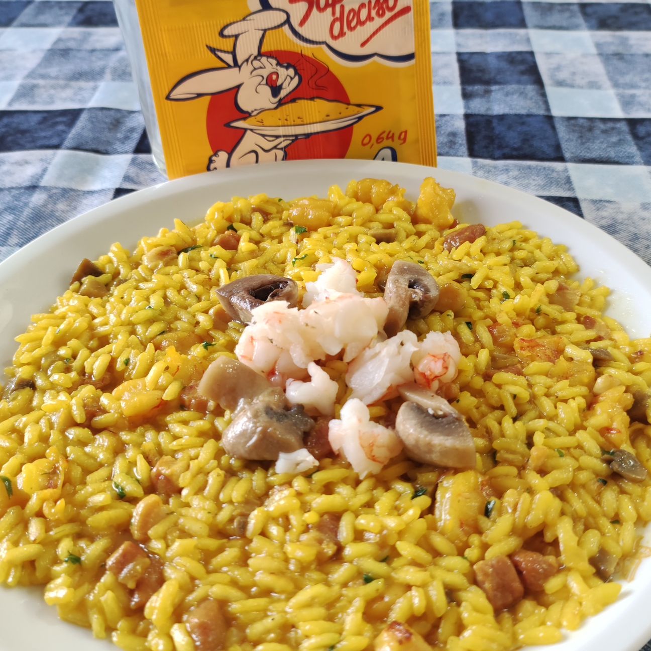 Risotto con pancetta funghi e gamberi con zafferano Leprotto