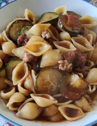 Ricetta La mia Pasta alla pizzaiola con salsiccia e zucchine di ilninotto