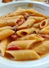 Ricetta Pasta cremosa con pomodori e formaggio spalmabile