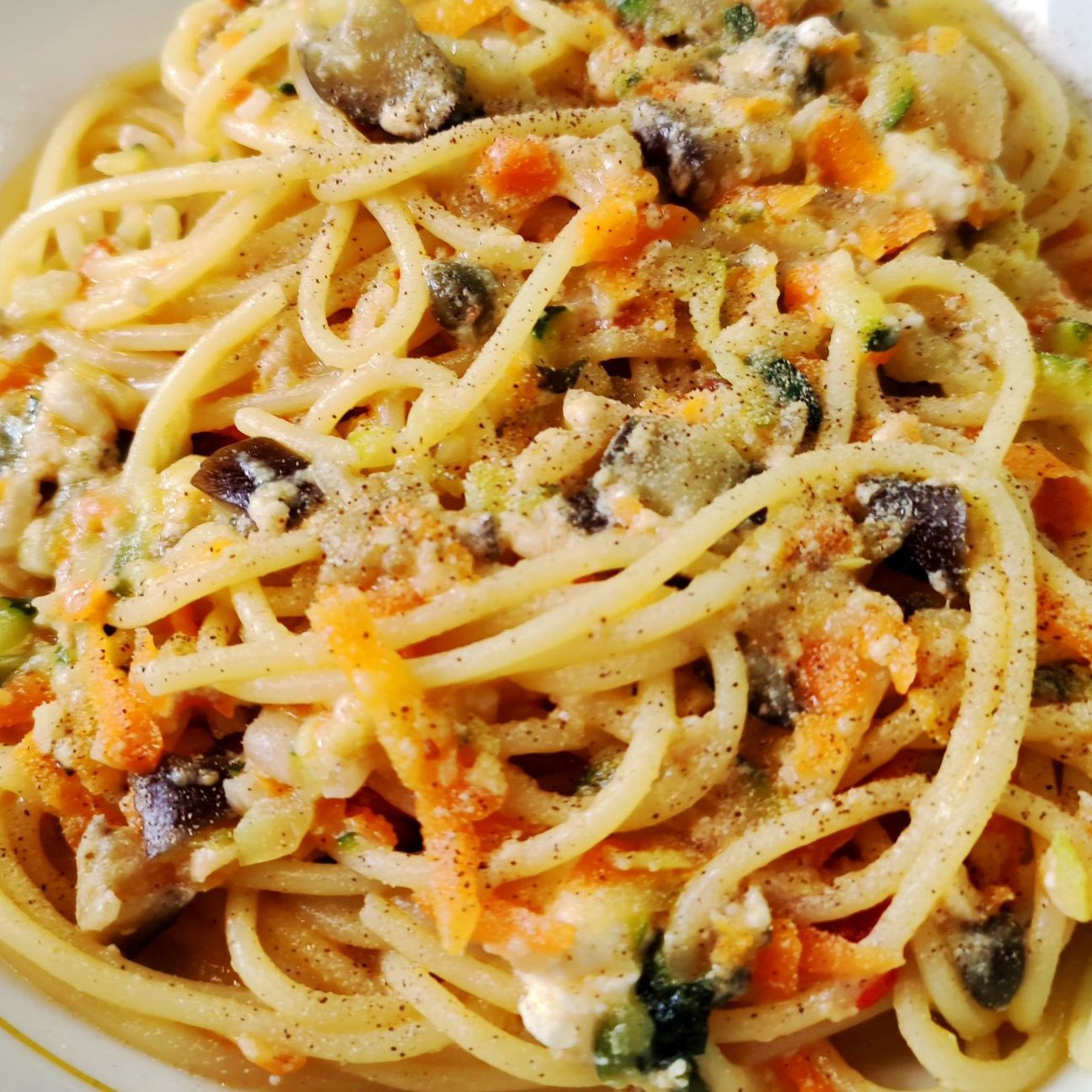 Spaghetti ai quattro colori.
