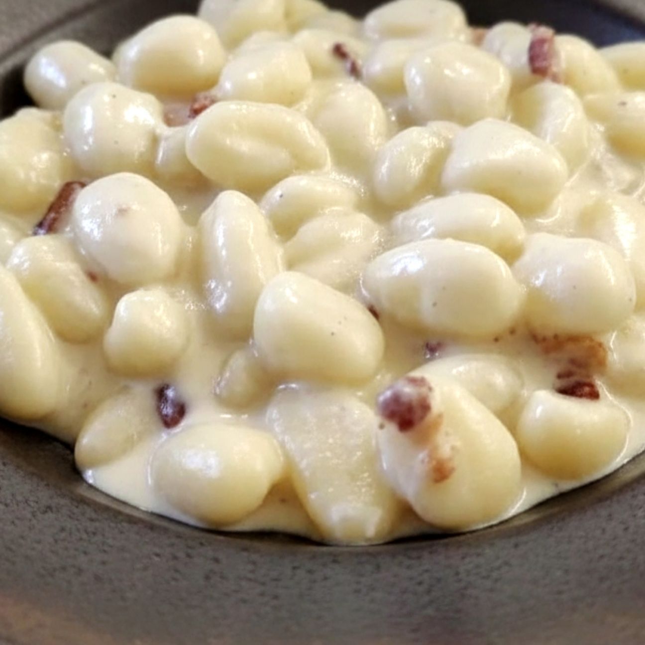 Gnocchi con speck in crema ai quattro formaggi a modo mio.