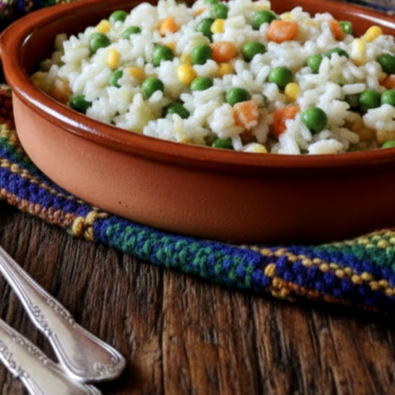 Insalata di riso vegetariana.