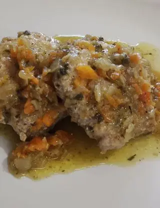 Ricetta Rollè di tacchino al vino bianco e aromatizzato con verdure e spezie. di ilninotto