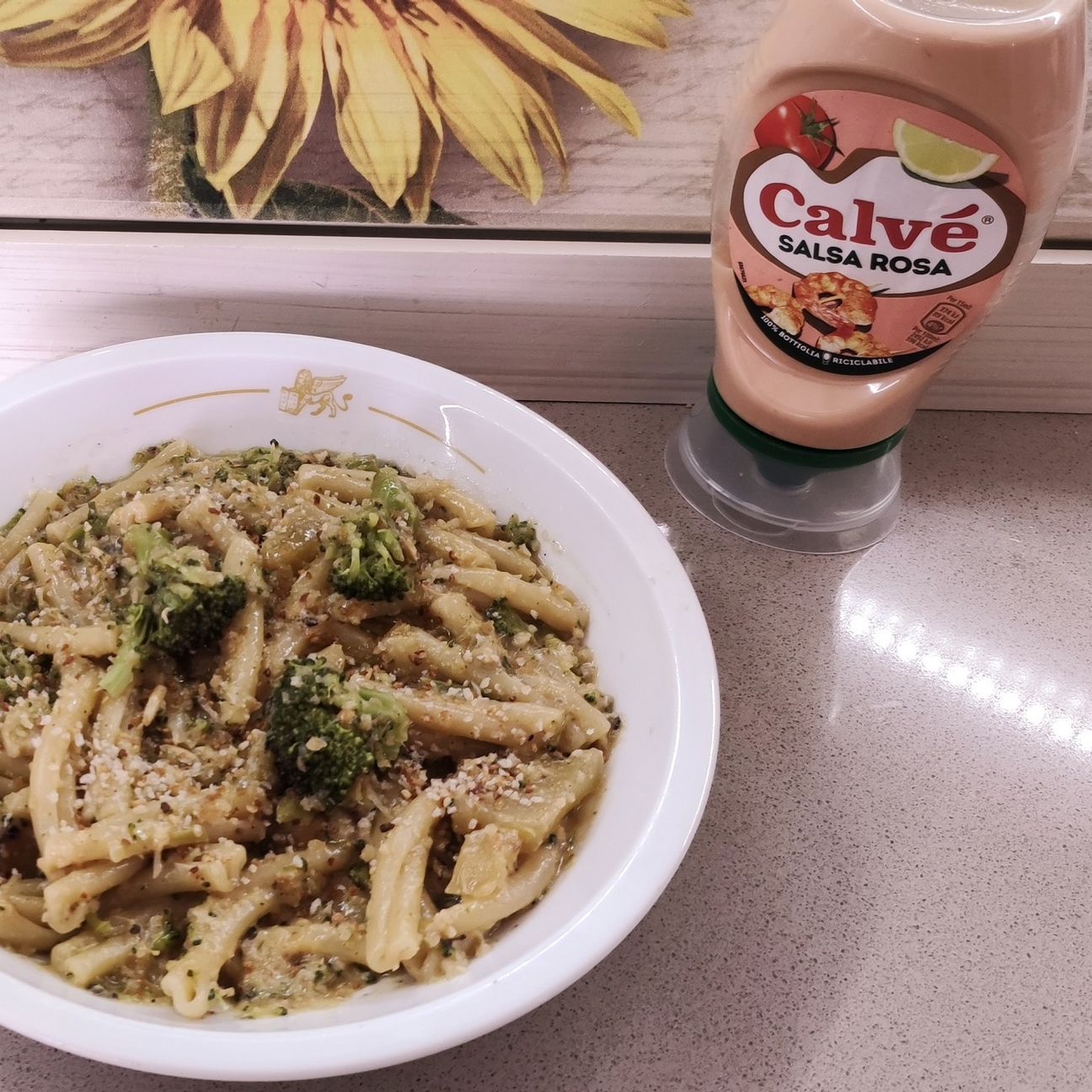 Caserecce con broccoli, patate, spigola e Salsa Rosa Calvé