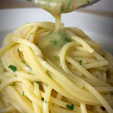 Ricetta Spaghetti con aglio olio e peperoncino