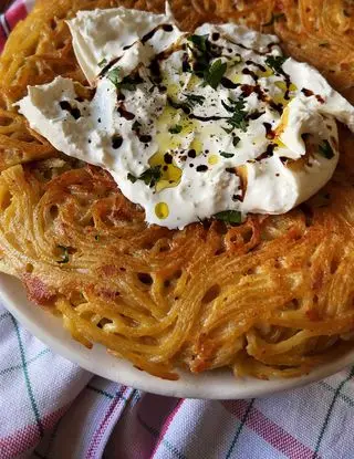 Ricetta FRITTATA DI SPAGHETTI RICCA di ilpugliesechecucina