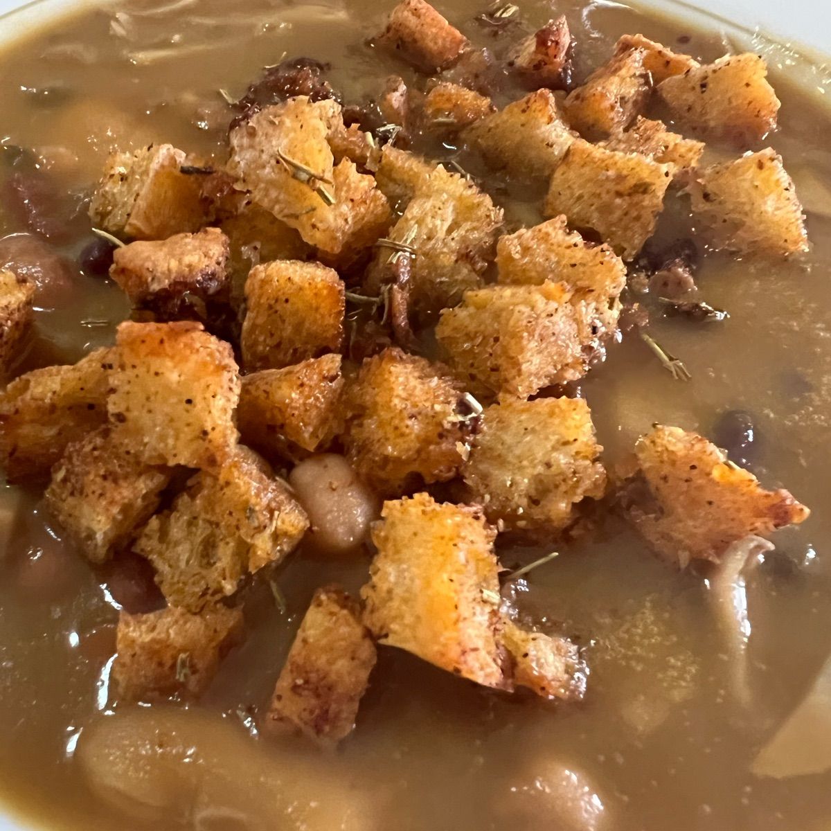 Zuppa legumi e porcini