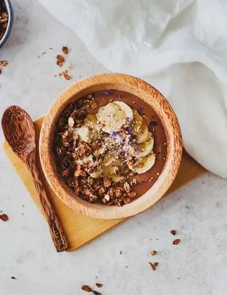 Ricetta Yogurt bowl proteica al cioccolato di joy.tahinaemirtilli