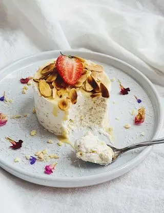 Ricetta Semifreddo Cocco e Yogurt di joy.tahinaemirtilli