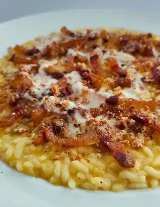 Ricetta Risotto con crema di zucca, guanciale croccante, crescenza Certosa Galbani e amaretti di mich77