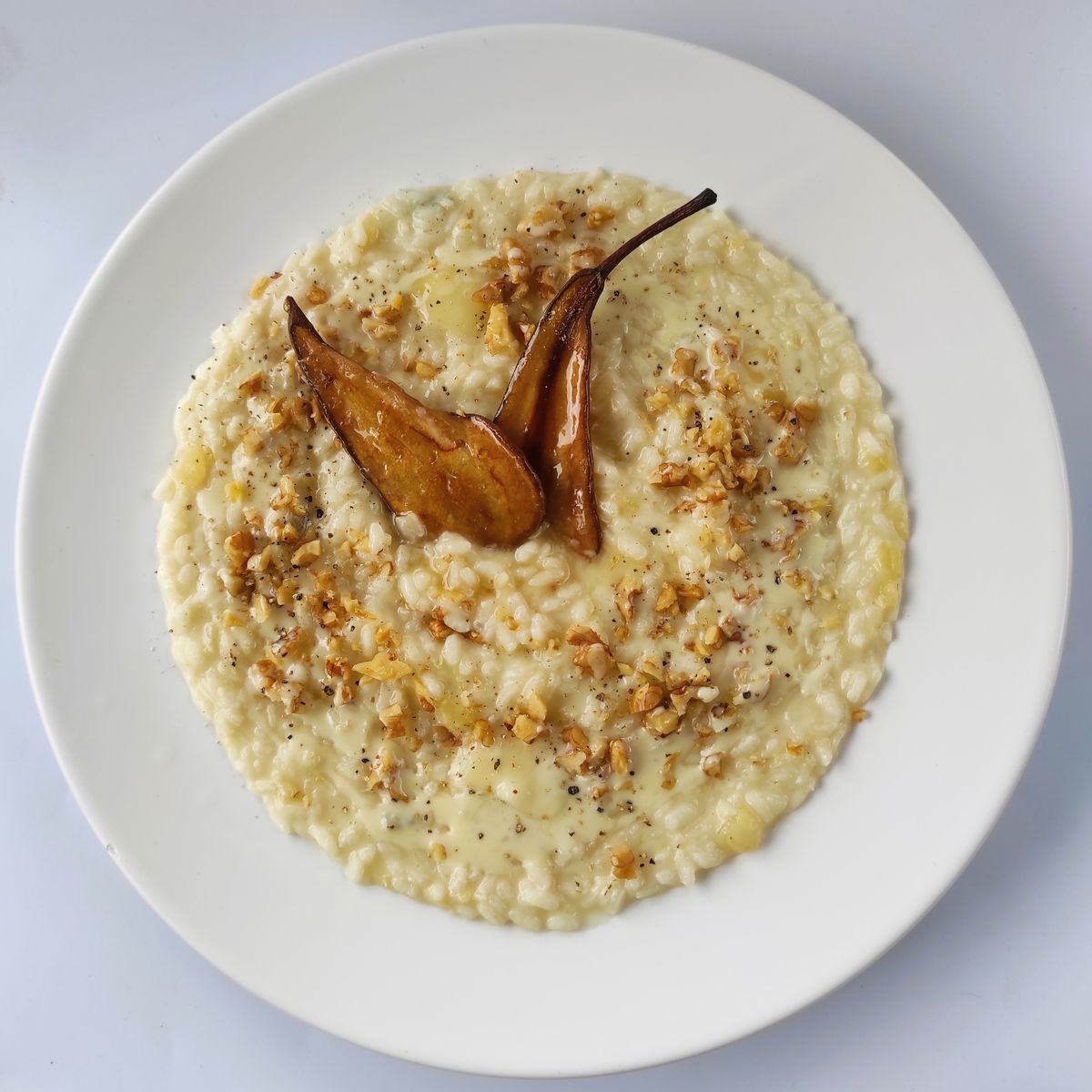 Ricetta Risotto pere e Tête de Moine - La Ricetta di GialloZafferano