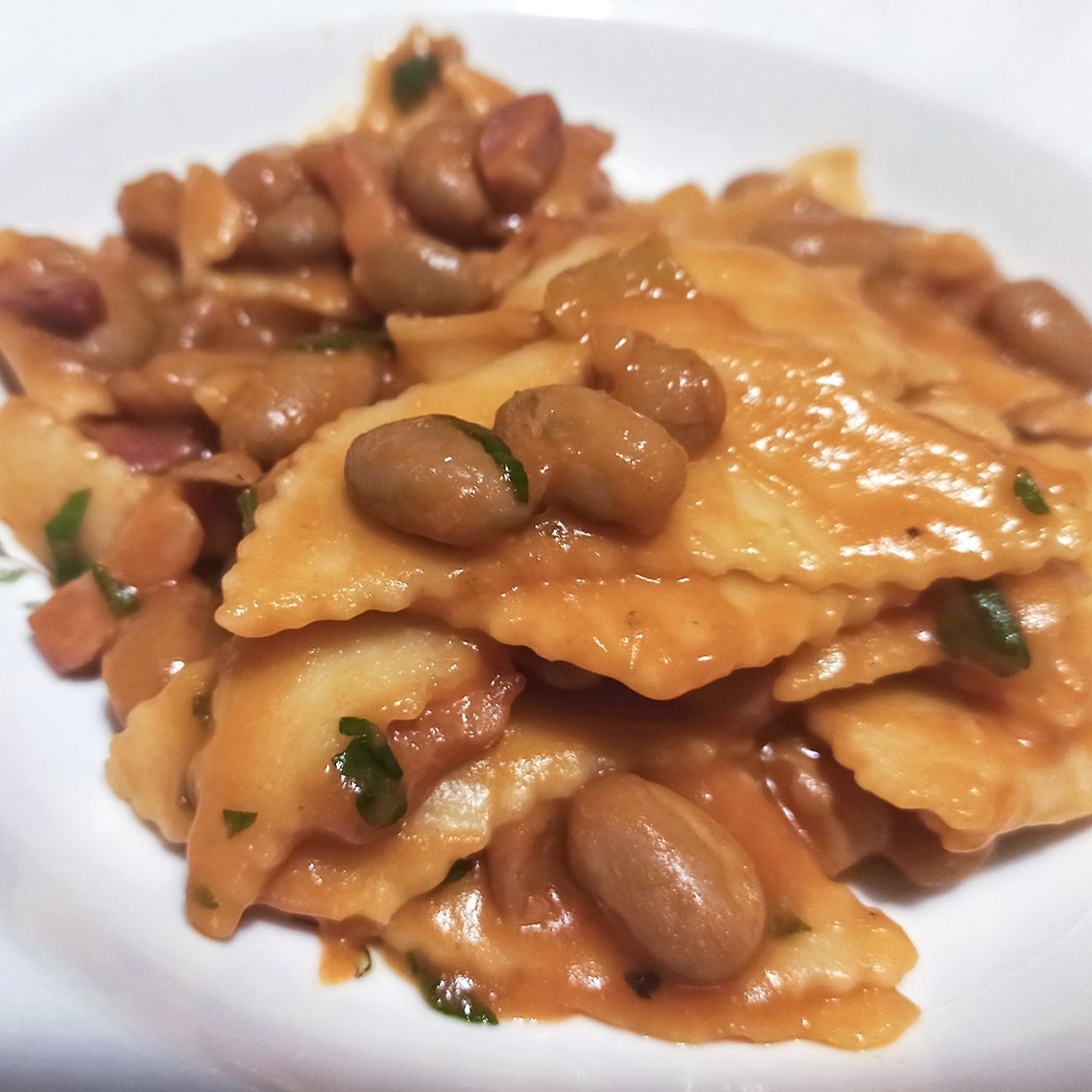 Pettole e fagioli alla napoletana
