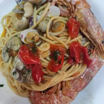Ricetta spaghetti con Gamberi e frutti di mare