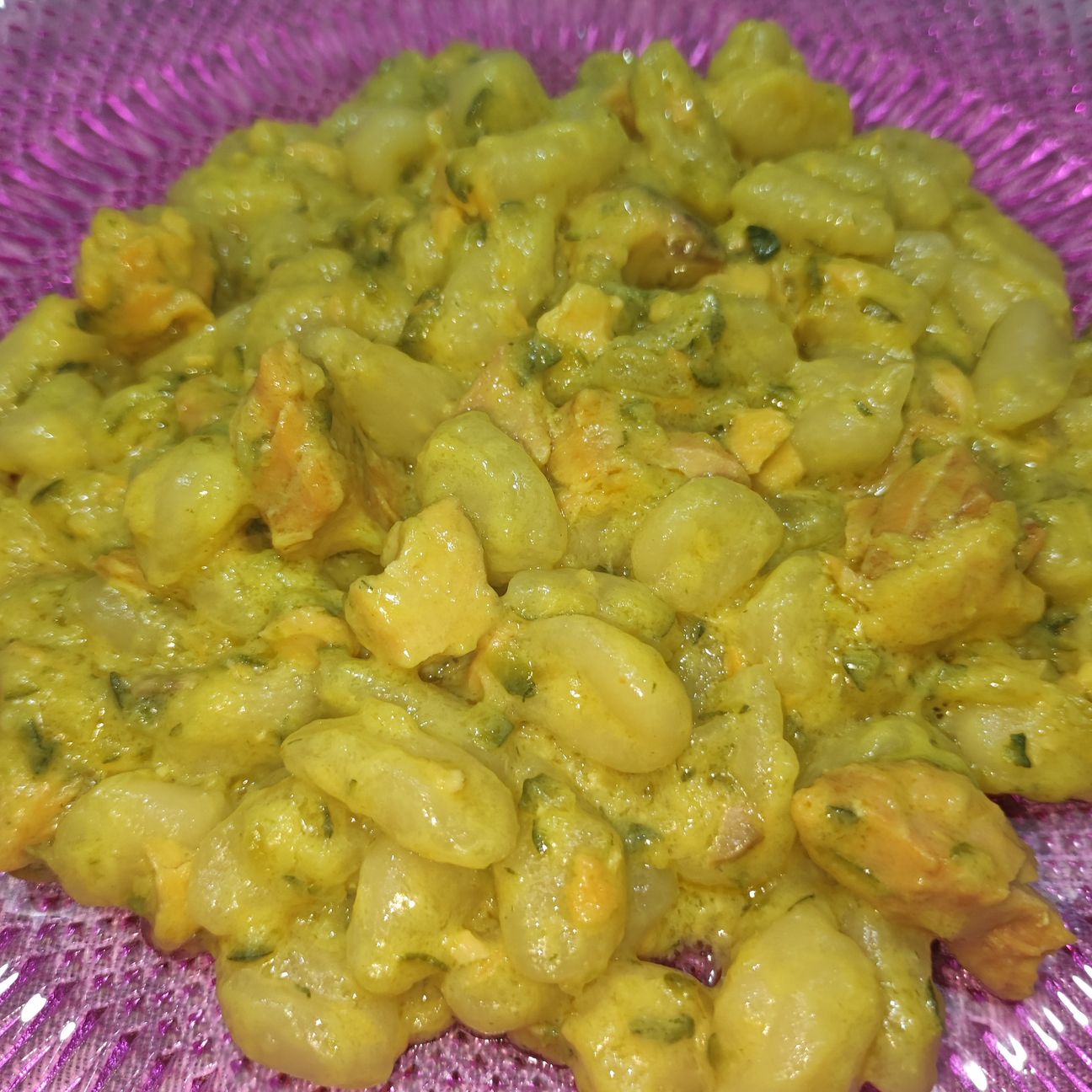 Gnocchi crema di zucchine e salmone