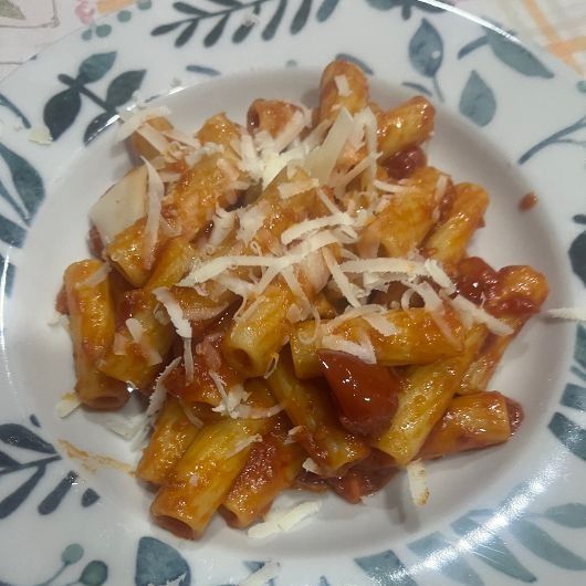 pasta nduja e cacio silano con pomodorini
