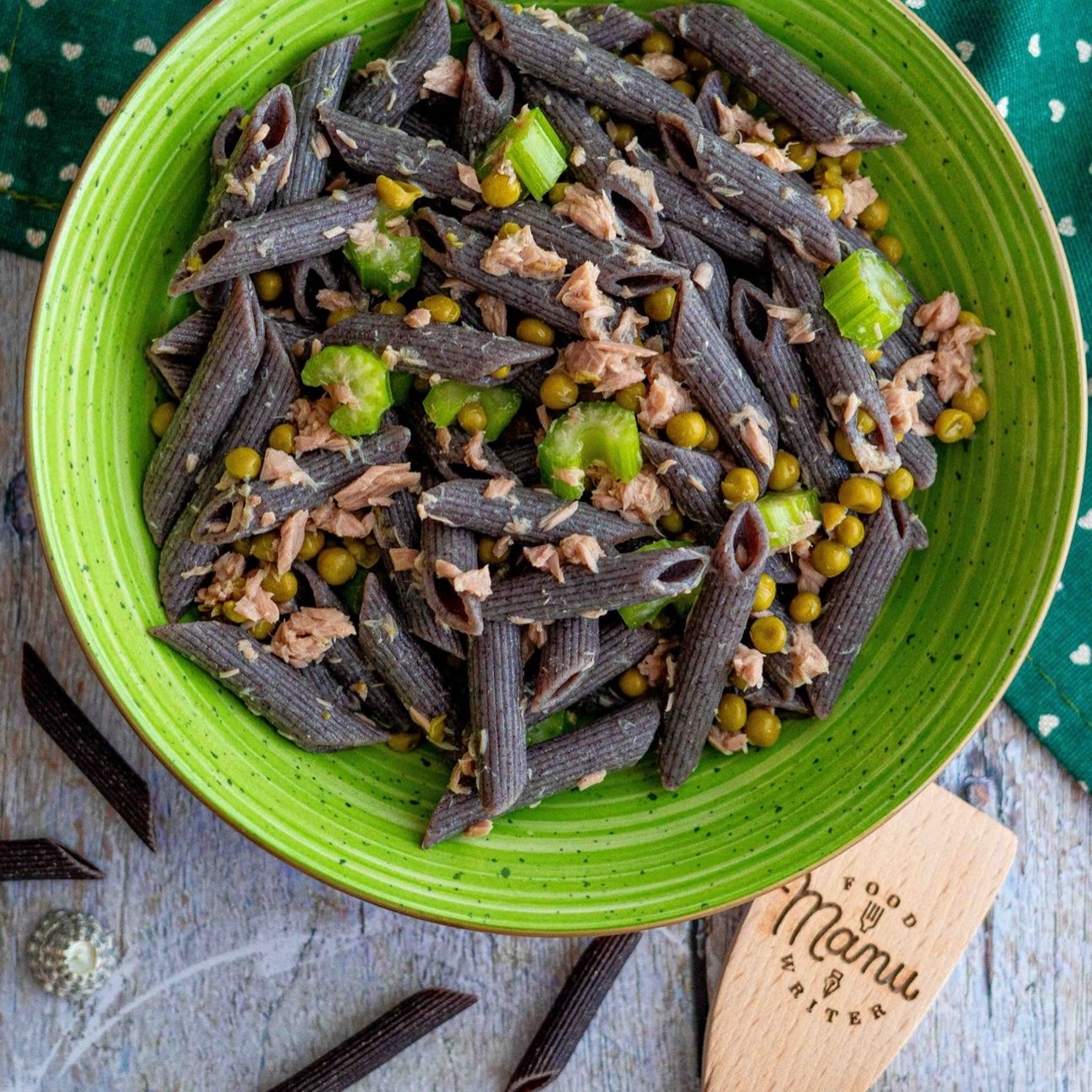 Penne nere profumate