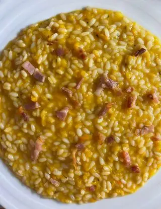 Ricetta Risotto con 🎃 e pancetta✨ di Colorincucina
